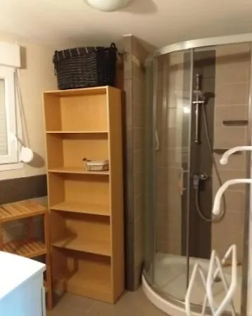 بيت للعطل Maison Au Lavandou
